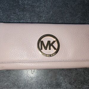 Michael Kors Blossom Pink Leather Wallet with Gold Logo *AUTHENTIC*